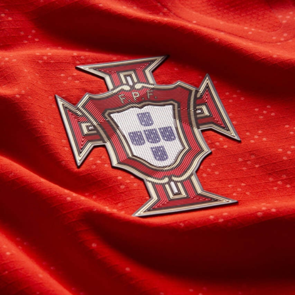 Camisa Portugal Home 2025/2026 Vermelha Torcedor Masculina Puma - Image 3